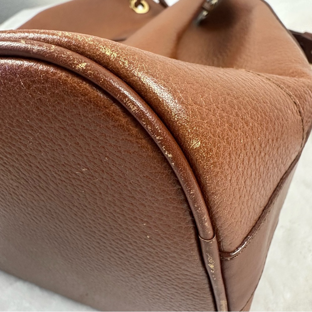 Burberry Brown Bucket Bag with Luxurious Leather Finish - Picture 11 of 15